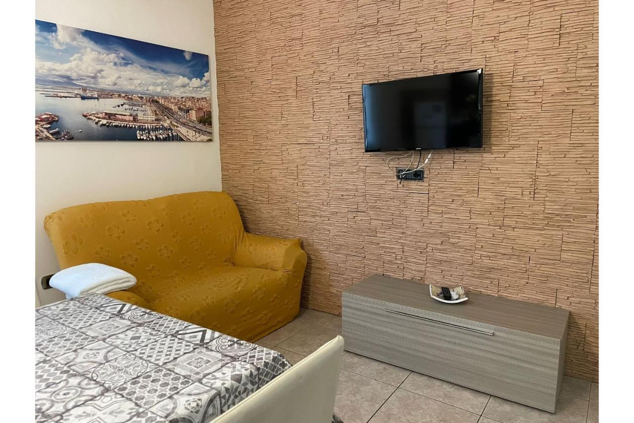 Pierluigi'S House Apartment Cagliari Ngoại thất bức ảnh