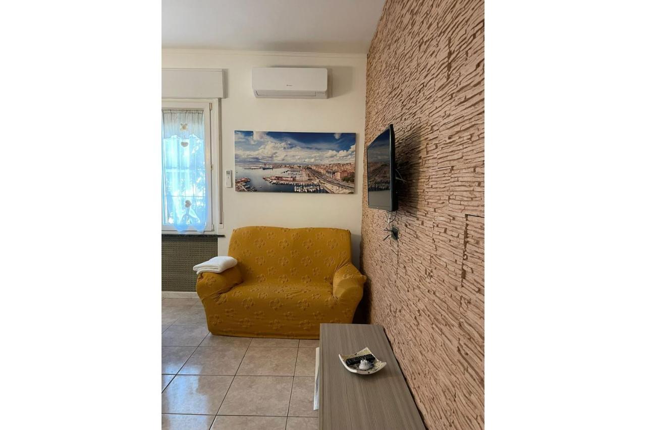 Pierluigi'S House Apartment Cagliari Ngoại thất bức ảnh